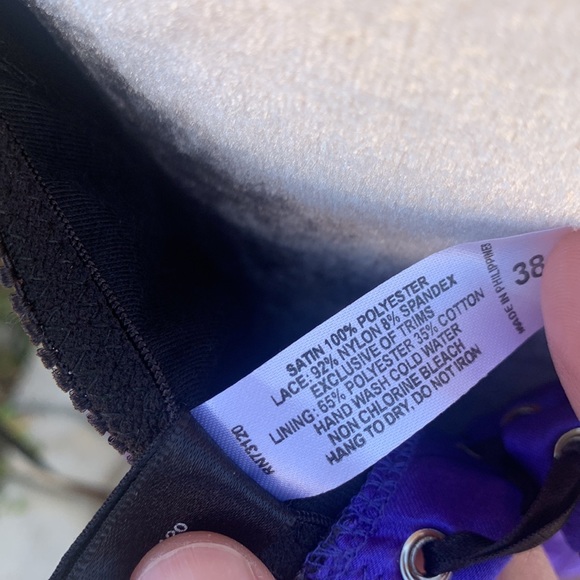 Frederick’s Y2k lace up purple satin corset with black satin lace up size 38 - Picture 9 of 9